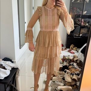 Elegant Lace Midi Dress in Tan